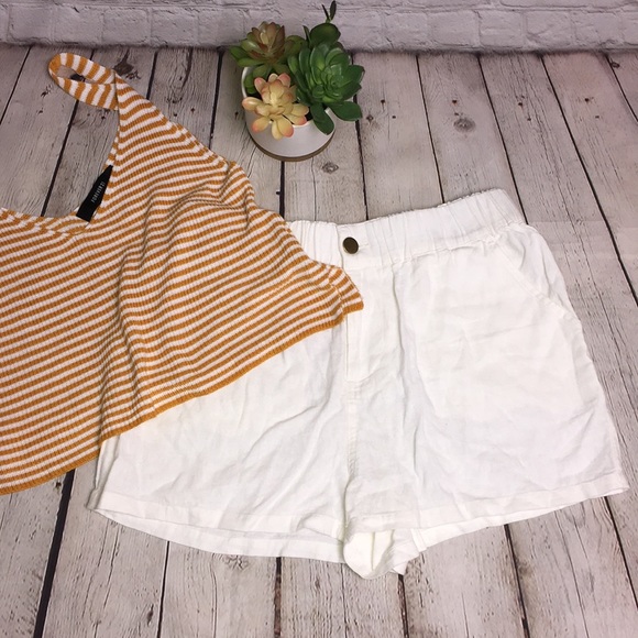 Forever 21 Pants - Forever21 off white shorts